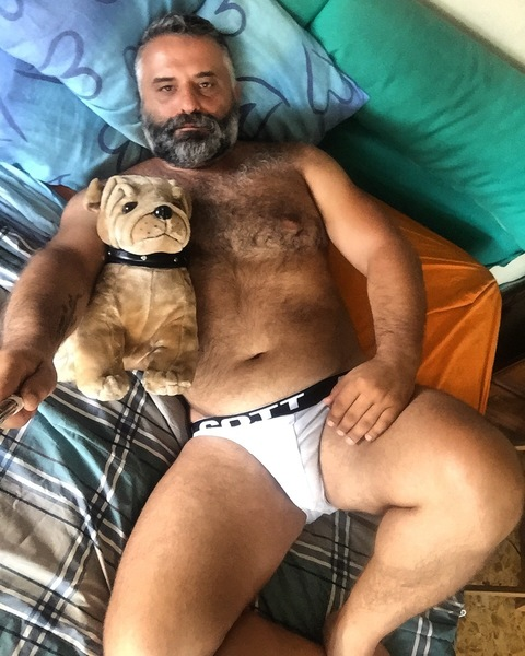 bearcalabro onlyfans leaked picture 1