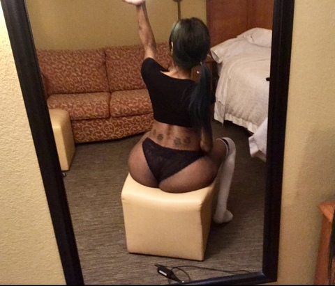 bella_donna_ts onlyfans leaked picture 1