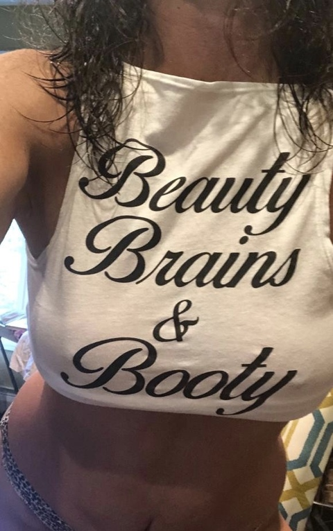 bootie_n_brains onlyfans leaked picture 1