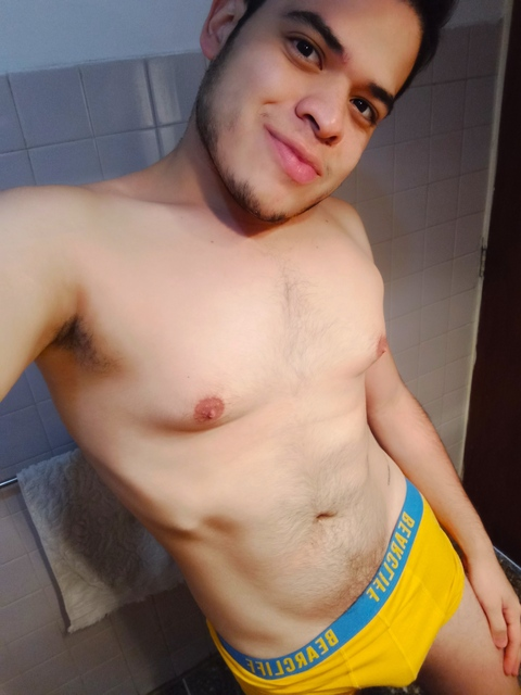 itzanfree onlyfans leaked picture 1