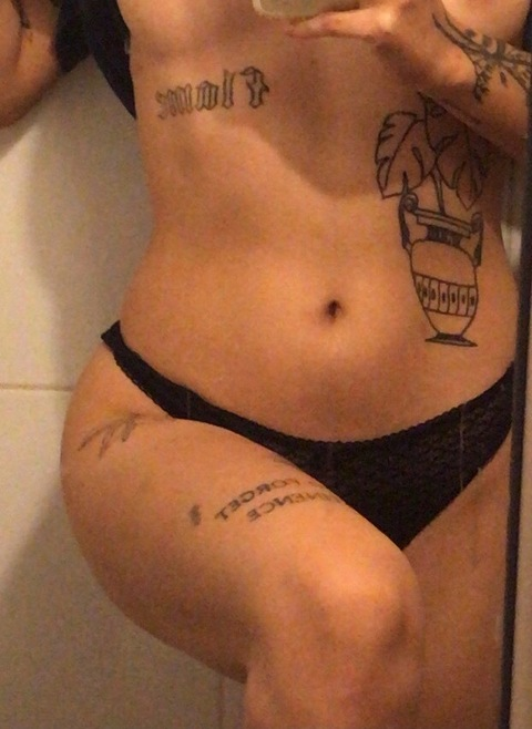 ivmelanie onlyfans leaked picture 1