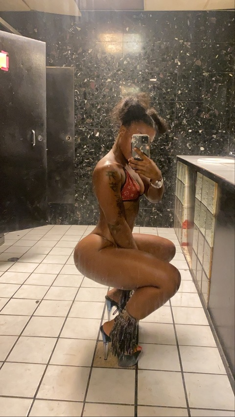 kandytastesweet onlyfans leaked picture 1