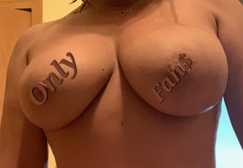 ladyandme onlyfans leaked picture 1