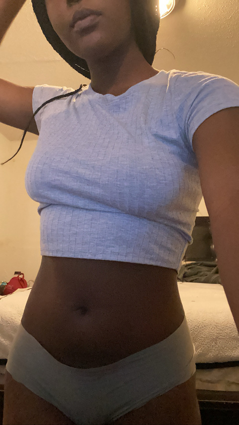 laylay16 onlyfans leaked picture 1
