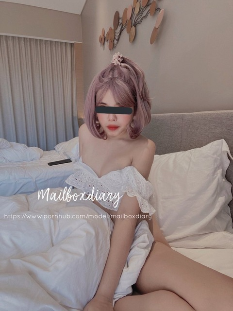 mailbox_diary onlyfans leaked picture 1
