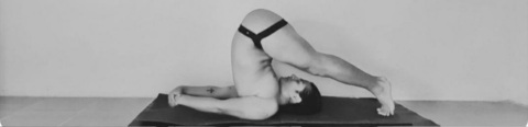 menudeyoga onlyfans leaked picture 1