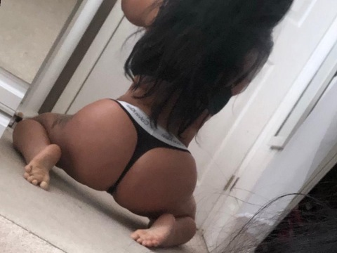 missbustyb_x onlyfans leaked picture 1