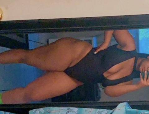 mzsweetcakes onlyfans leaked picture 1