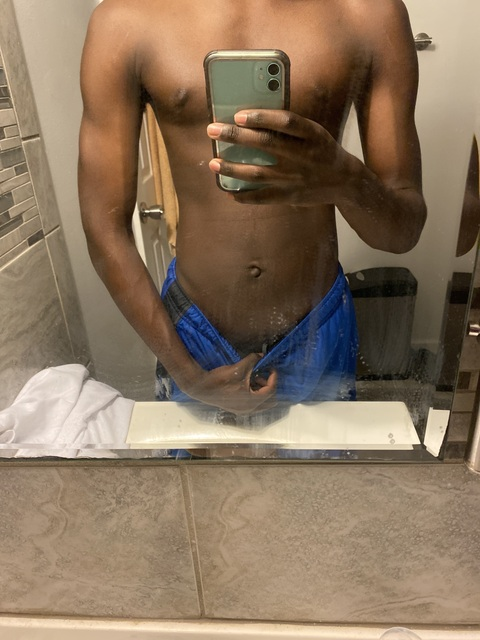 realboy2000 onlyfans leaked picture 1
