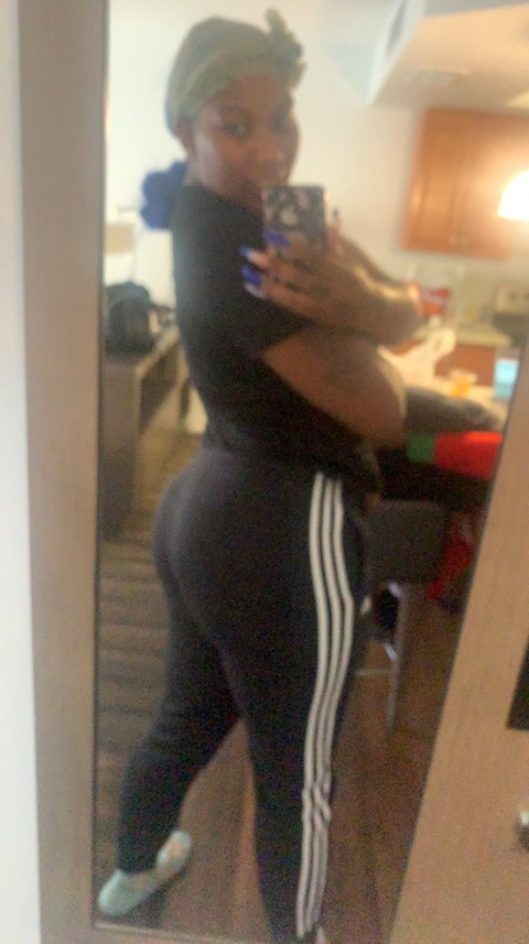 riah_thee_stallion onlyfans leaked picture 1