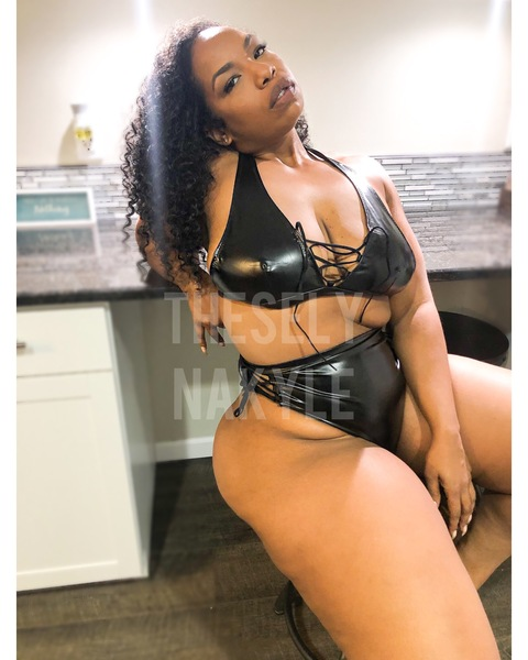 selynakylexoxo onlyfans leaked picture 1