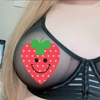 strawberrymilkkk OnlyFans Leaked (49 Photos and 32 Videos) 

 profile picture