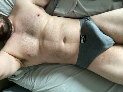 therealhunghero onlyfans leaked picture 1