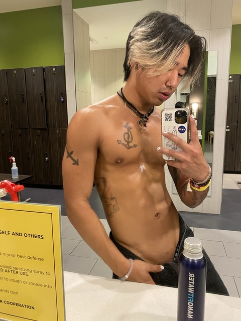 thtoneazn onlyfans leaked picture 1