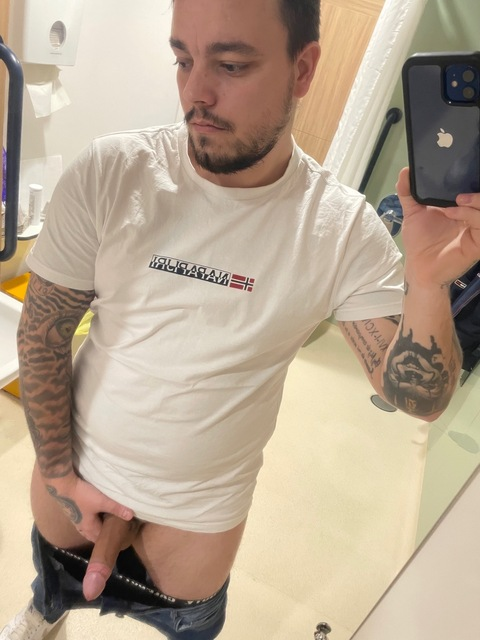 u222548460 onlyfans leaked picture 1