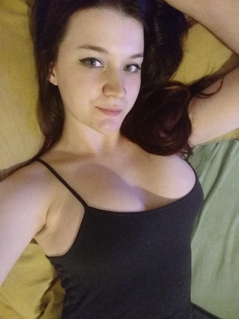 valerieriot onlyfans leaked picture 1