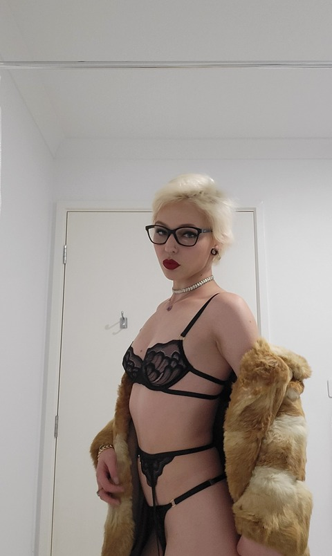 vanpriestess onlyfans leaked picture 1
