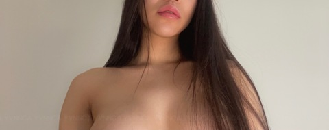 yvnnca onlyfans leaked picture 1